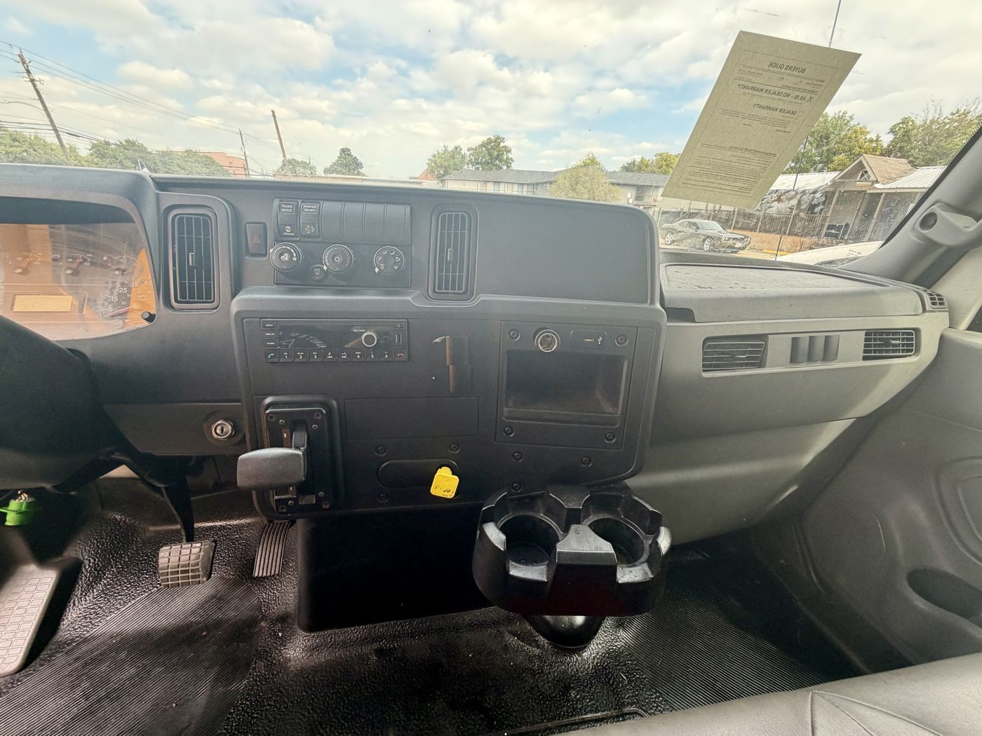 2022 International MV607 Box Truck, photo 9