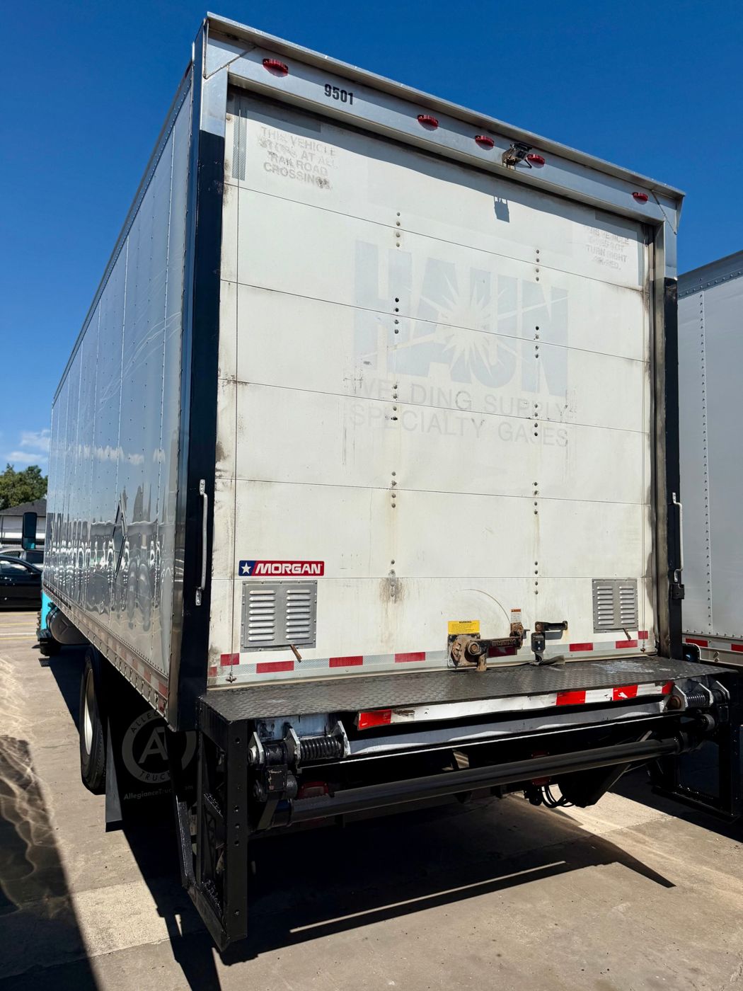 2020 International MV607 Box Truck, photo 13