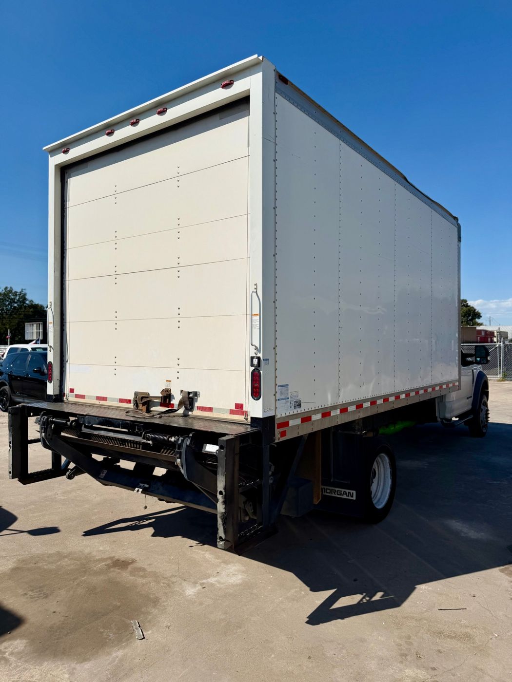 2019 Ford F-550 Super Duty Box Truck, photo 6