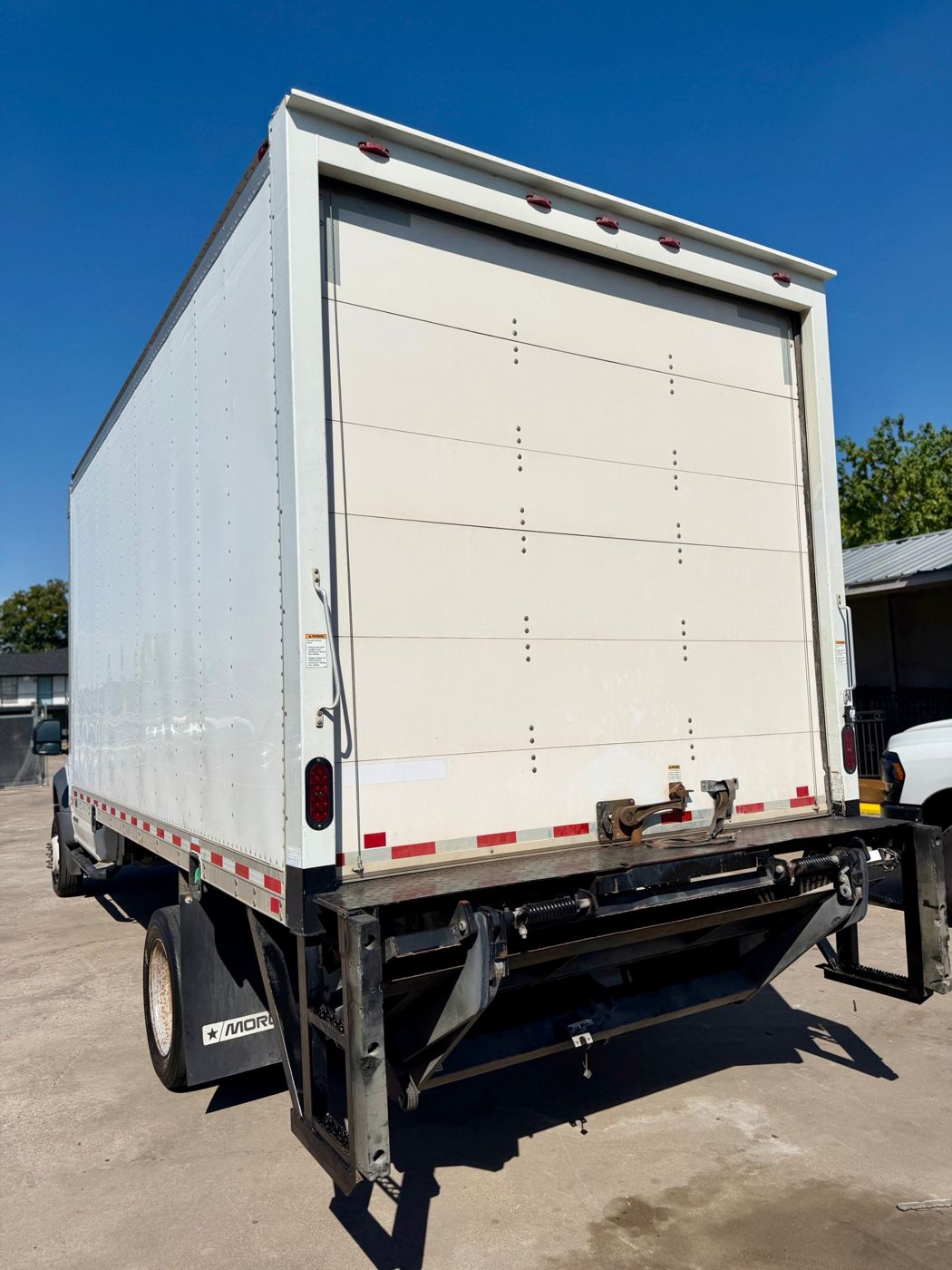 2019 Ford F-550 Super Duty Box Truck, photo 8