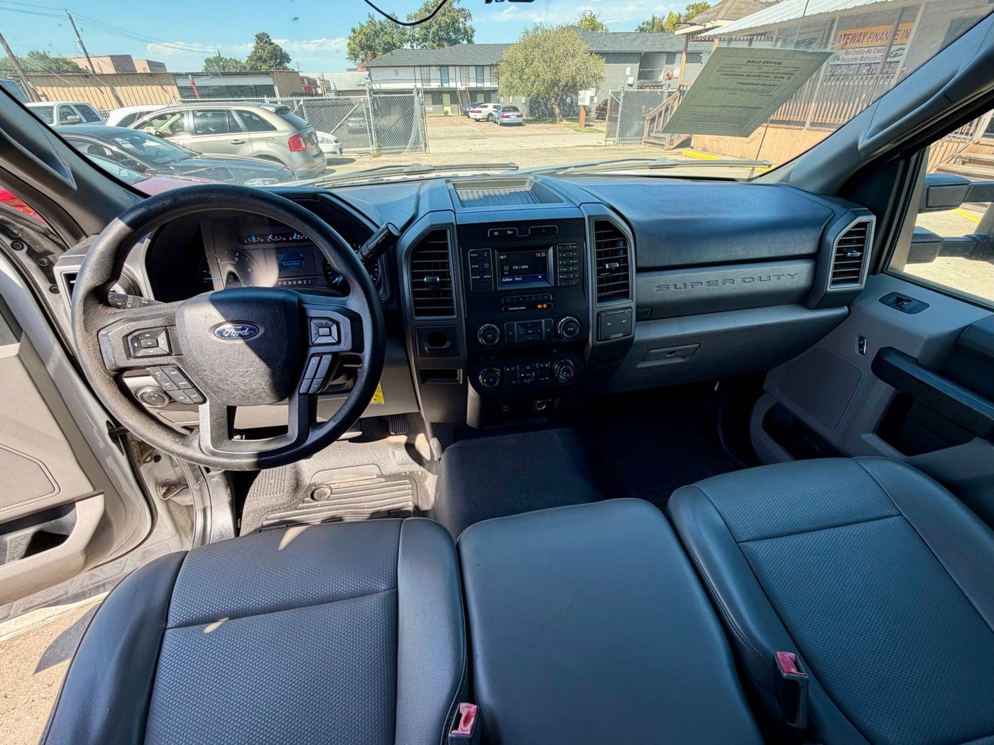 2019 Ford F-550 Super Duty Box Truck, photo 11